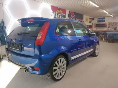 Gebraucht Ford Fiesta ST 150 PS (110 kW) 2006 Blau Kleinwagen