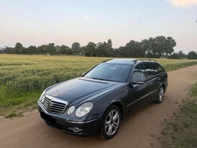 Mercedes E280