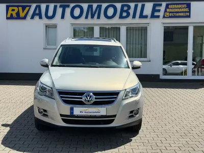 Używany VW Tiguan Sportline 140 KM (102 kW) 2010 Złoty SUV