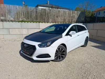 Gebraucht Hyundai i40 Style 141 PS (103 kW) 2016 Weiß Kombi