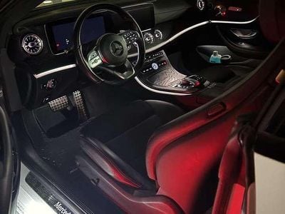 Weiß Gebraucht 2018 Mercedes E200 AMG line Coupé | 36.900 €
