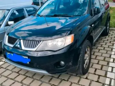 Begagnad Mitsubishi Outlander 140 HK (102 kW) 2007 Svart SUV