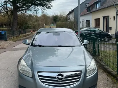 Gebraucht Opel Insignia 160 PS (117 kW) 2009 Silber Limousine
