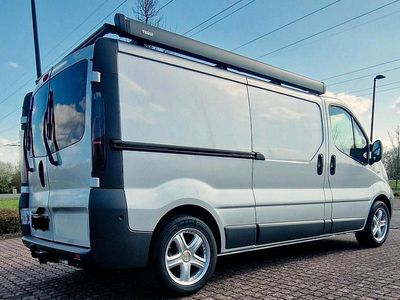 Gebraucht Renault Trafic 101 PS (74 kW) 2002 Silber Van / Kleinbus