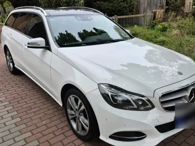 Gebraucht Mercedes E300 Avantgarde 231 PS (169 kW) 2015 Weiß Kombi