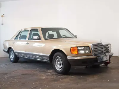 Gebraucht Mercedes 500 252 PS (185 kW) 1984 473 champagner Limousine