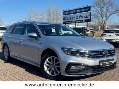Second-hand VW Passat R-line 150 CP (110 kW) 2022 Galben Break