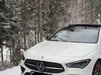 Usata Mercedes CLA250e 160 CV (117 kW) 2021 Bianco Berlina