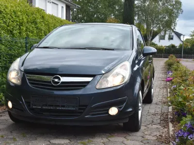 Usado Opel Corsa Innovation 80 HP (58 kW) 2009 Azul Citadino