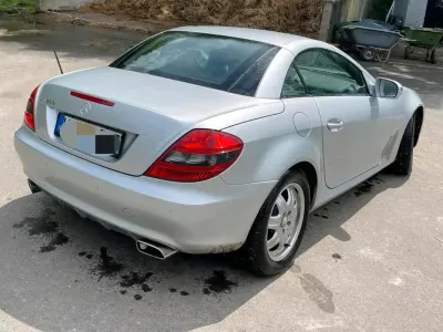 Second-hand Mercedes SLK200