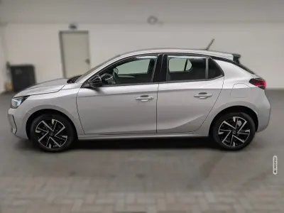 Gebraucht Opel Corsa 101 PS (74 kW) 2025 Silber metallic Kleinwagen
