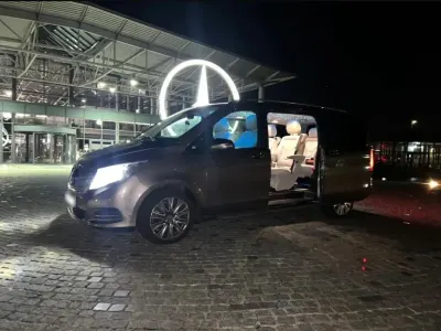 Gebraucht Mercedes 220 163 PS (119 kW) 2015 Braun Van / Kleinbus
