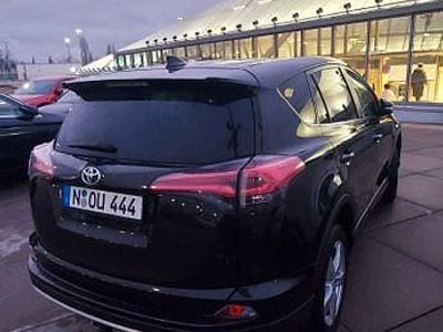 Schwarz Gebraucht 2017 Toyota RAV4 Edition-S SUV | 12.400 € (Guter Preis)