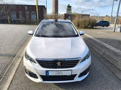Gebraucht Peugeot 308 Allure 131 PS (96 kW) 2018 Weiß Kombi