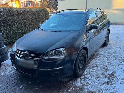 Schwarz Gebraucht 2007 VW Golf V Kombi | 2.000 € (Guter Preis)