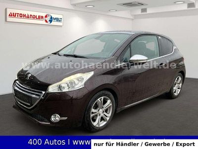Usata Peugeot 208 95 CV (69 kW) 2012 Nero Utilitaria