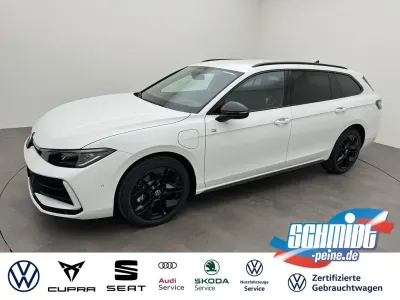 Gebraucht VW Passat R-line 272 PS (200 kW) 2026 Weiß Kombi