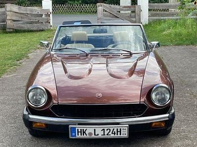 Second-hand Fiat 124 Spider 105 CP (77 kW) 1979 Maro Cabrio