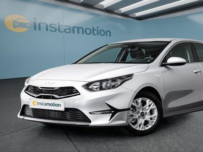 Silber Neu 2025 Kia Ceed Kleinwagen | 23.349 € (Fairer Preis)
