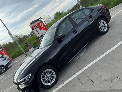 Usata BMW 320 190 CV (139 kW) 2022 Nero Berlina