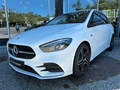Gebraucht Mercedes B250e AMG 160 PS (117 kW) 2021 Weiß Van / Kleinbus
