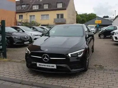 Używany Mercedes CLA200 Edition 163 KM (119 kW) 2021 Czarny Coupe