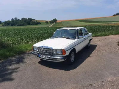 Gebraucht Mercedes 200 135 PS (99 kW) 1982 Weiß Limousine