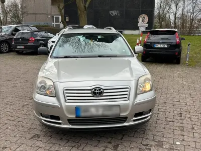 Gebraucht Toyota Avensis 120 PS (88 kW) 2006 Silber Kombi