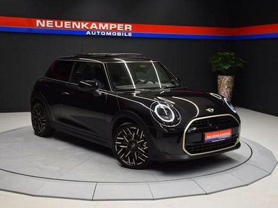 Gebraucht Mini Cooper Favoured 156 PS (114 kW) 2024 Schwarz Kleinwagen