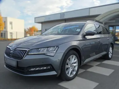 Gebraucht Skoda Superb 150 PS (110 kW) 2024 Metallic