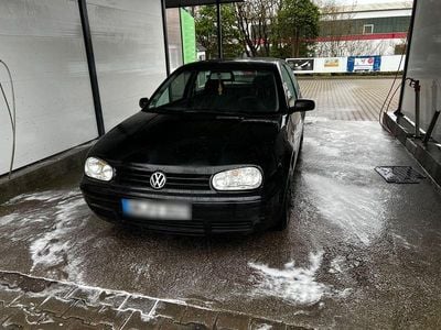 Gebraucht VW Golf IV Basis 75 PS (55 kW) 2001 Schwarz Limousine