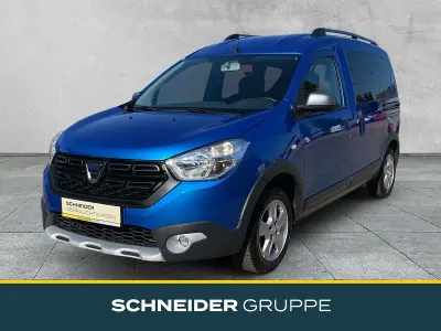 Gebraucht Dacia Dokker Stepway 131 PS (96 kW) 2021 Blau Van / Kleinbus