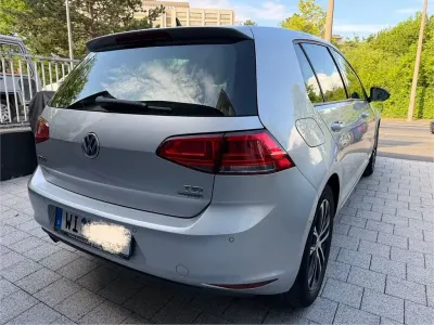 Gebraucht VW Golf VII Comfortline 105 PS (77 kW) 2013 Silber Limousine