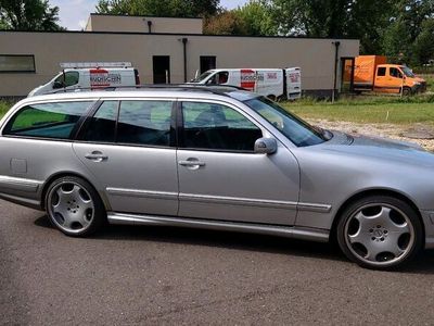 Mercedes E55 AMG