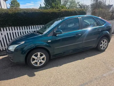 Gebraucht Ford Focus 101 PS (74 kW) 2007 Grün Limousine