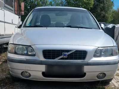 Usata Volvo S60 2002 Argento Berlina