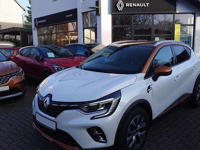 Perlmuttweiß/taklamakanorang Gebraucht 2021 Renault Captur Intens SUV | 18.990 € (Fairer Preis)