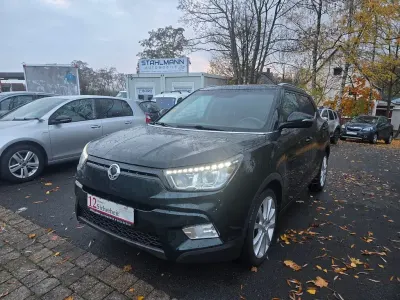 Usata SsangYong Tivoli Quartz 116 CV (85 kW) 2016 Verde SUV