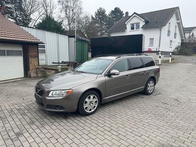 Gebraucht Volvo V70 Summum 205 PS (150 kW) 2010 Beige Kombi