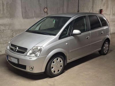 Usata Opel Meriva Edition 101 CV (74 kW) 2005 Argento Monovolume