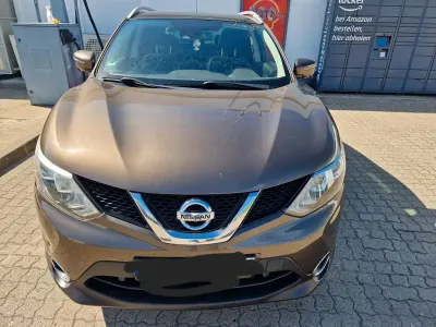 Gebraucht Nissan Qashqai 360º 116 PS (85 kW) 2015 Braun SUV