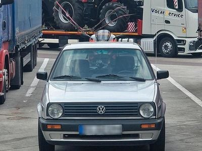 Second-hand VW Golf II 80 CP (58 kW) 1990 Argintiu Hatchback