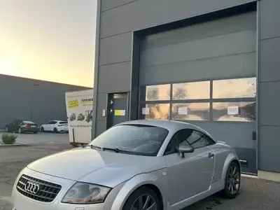 Usata Audi TT S-Line 179 CV (131 kW) 2004 Argento Coupé