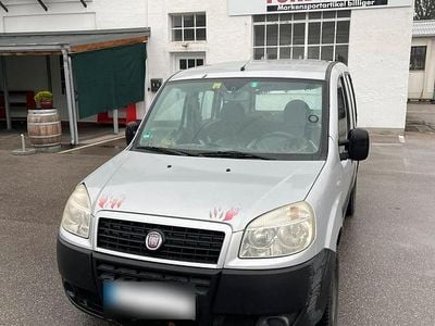 Second-hand Fiat Doblò 101 CP (74 kW) 2008 Argintiu Monovolum