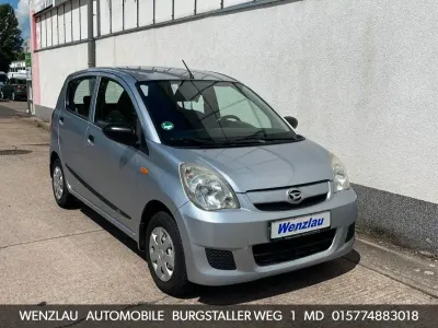 Gebraucht Daihatsu Cuore Plus 58 PS (42 kW) 2007 Silber Kleinwagen
