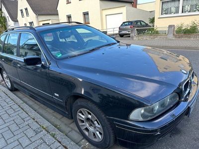 gebraucht BMW 520 E39 i Kombi, 900,€ - Basterfahrzeug oder zum ausschlachten