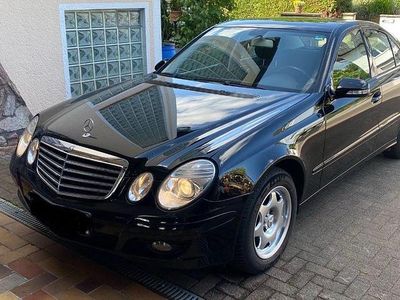 Mercedes E200