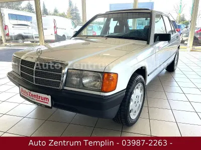 Gebraucht Mercedes 190 122 PS (89 kW) 1985 Weiß Limousine