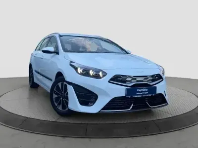 Usado Kia Ceed Sportswagon Spirit 141 CV (103 kW) 2022 Blanco Familiar
