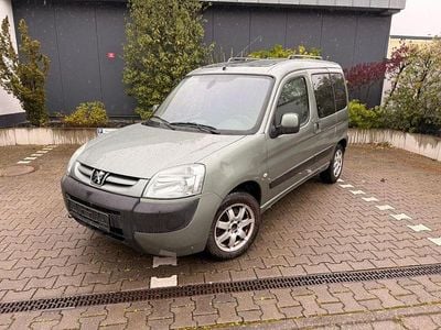 Gebraucht Peugeot Partner Premium 90 PS (66 kW) 2006 Grün Van / Kleinbus